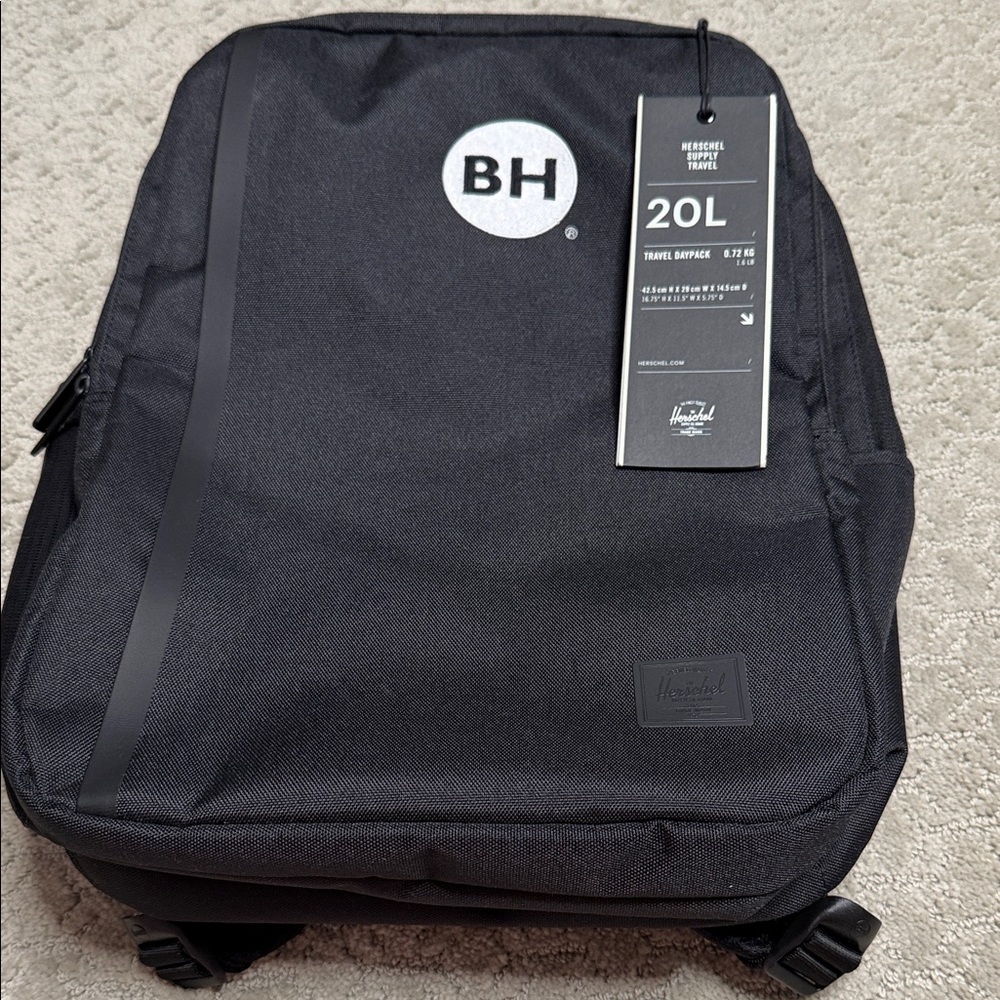 NWT Herschel Supply Co BH Travel Daypack Black 20L Laptop Backpack 10888-00001
